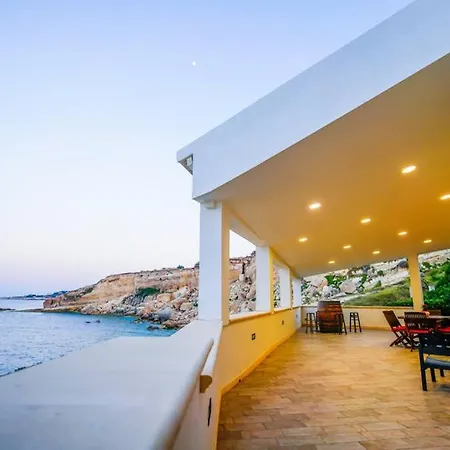 Semesterbostad I Tri Scogghi , Sul Mare