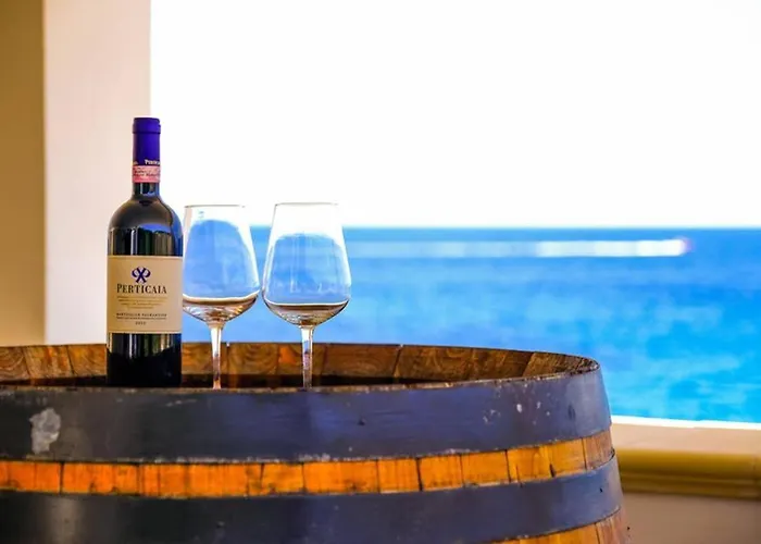 I Tri Scogghi , Sul Mare *